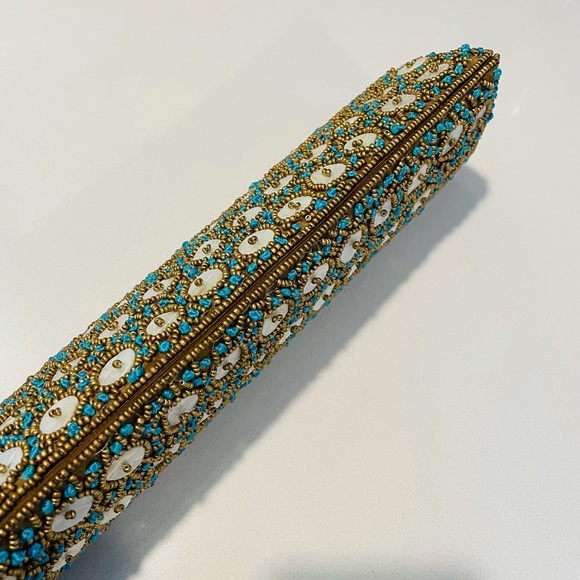 Lovely David Jeffrey Beaded Clutch/Handbag - Picture 3 of 16